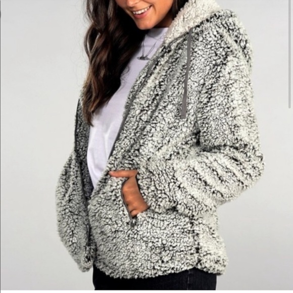 ❤️THREAD & SUPPLY❤️ Wubby Jacket - Picture 4 of 10